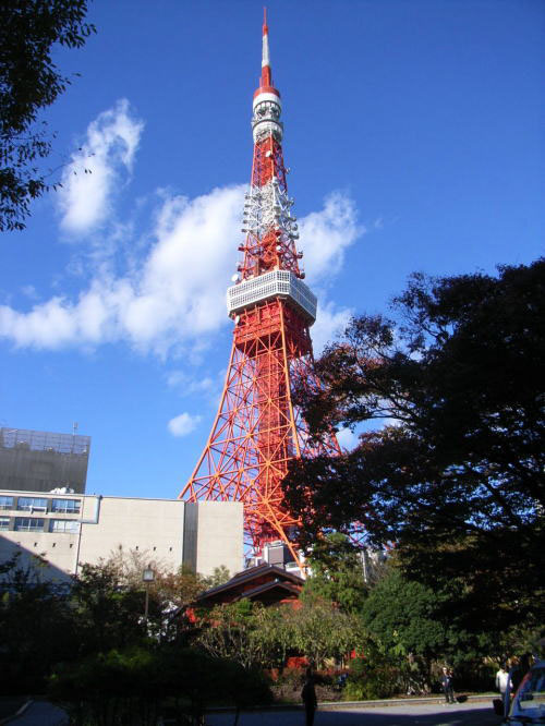 芝公園と東京タワー