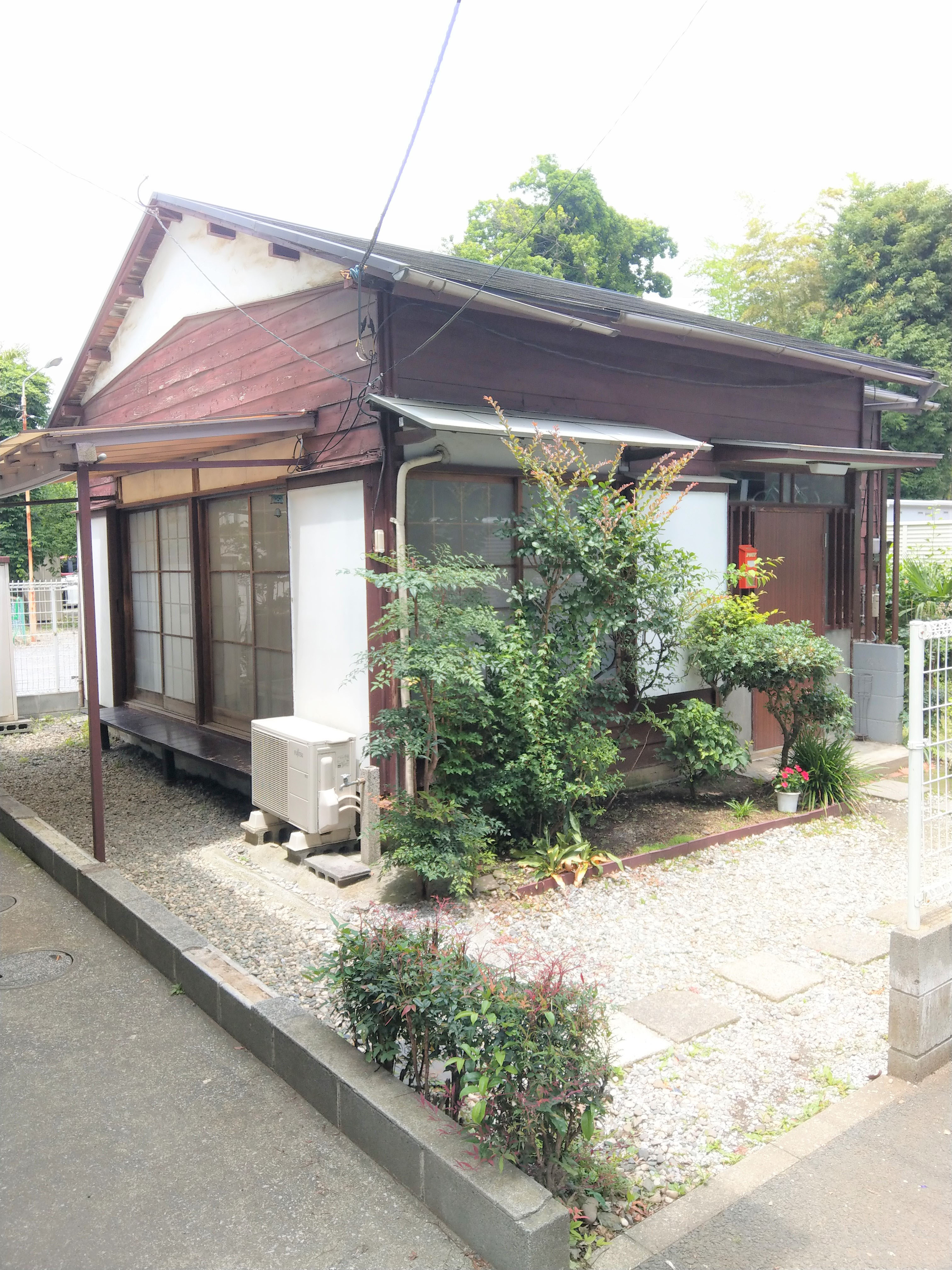 昭和40年代に建てられた古民家です