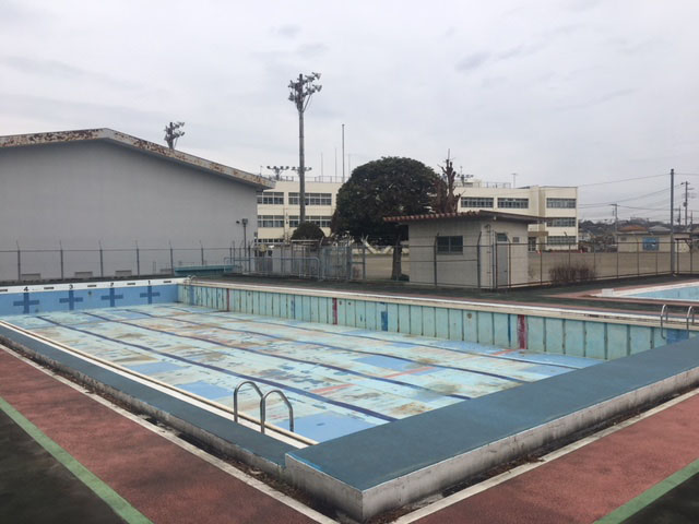プール02