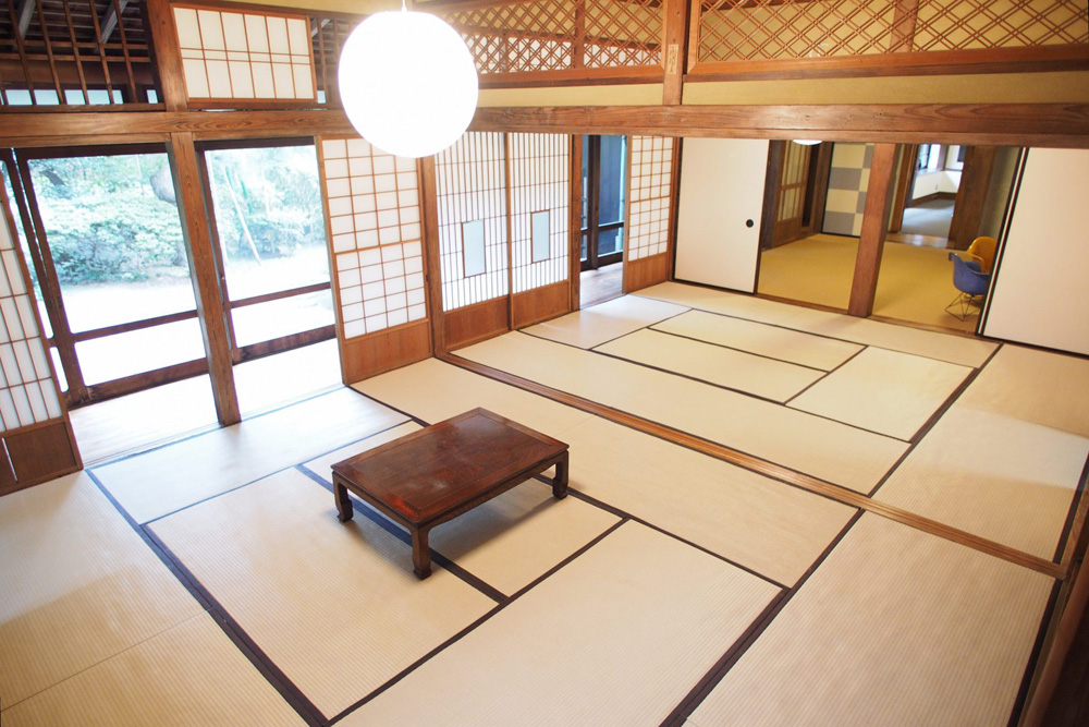 室内には20畳を超える和室が使用可能。