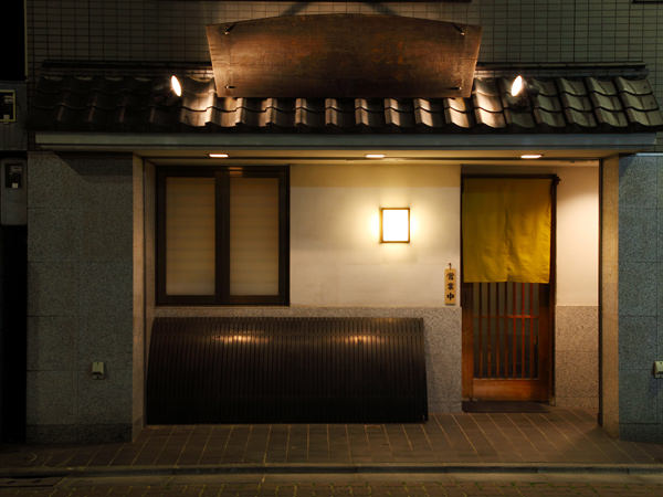外観（夜）