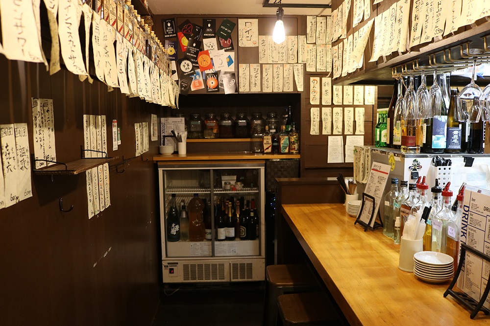 店内　入って正面