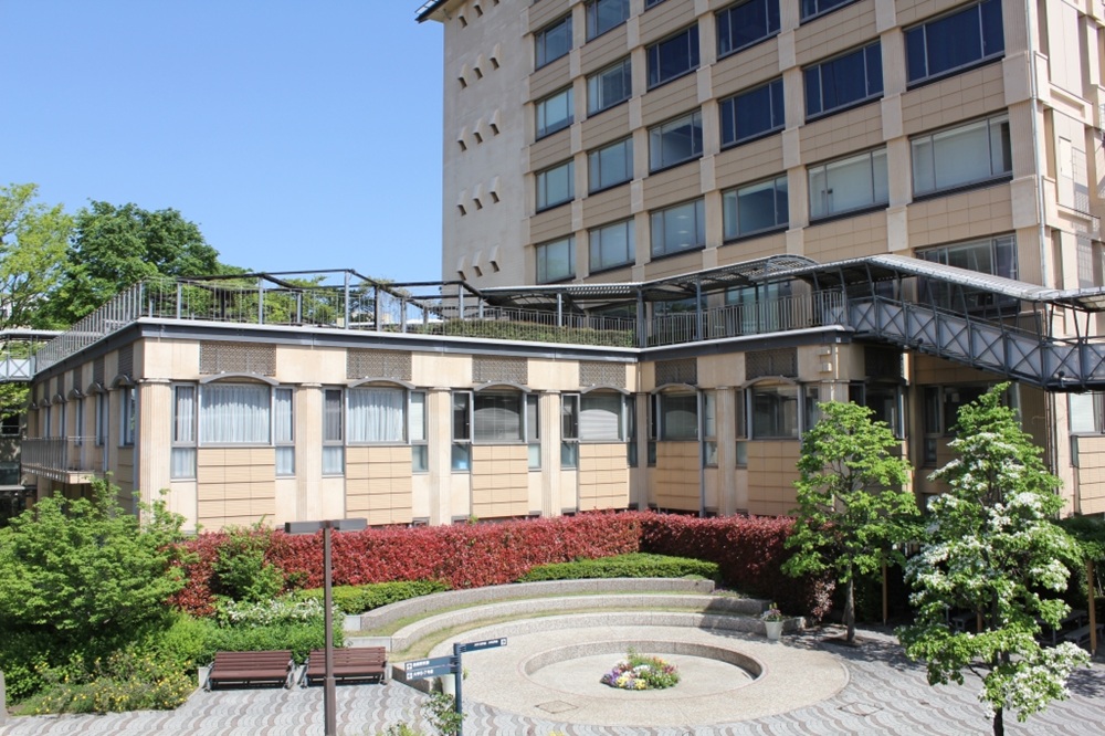 「はなみずき広場」