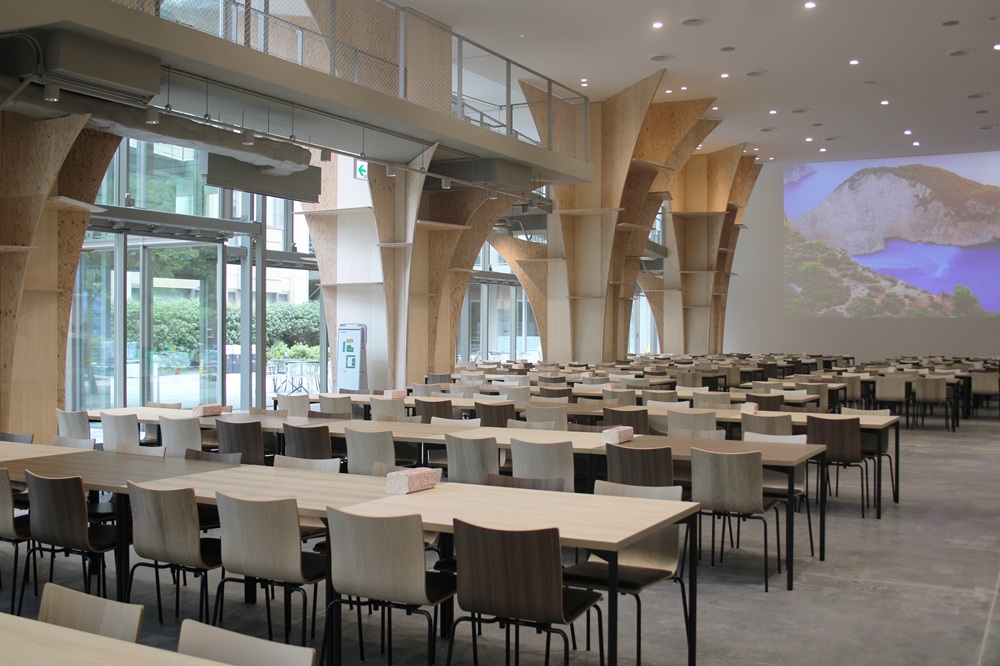 「2号館」食堂<br />