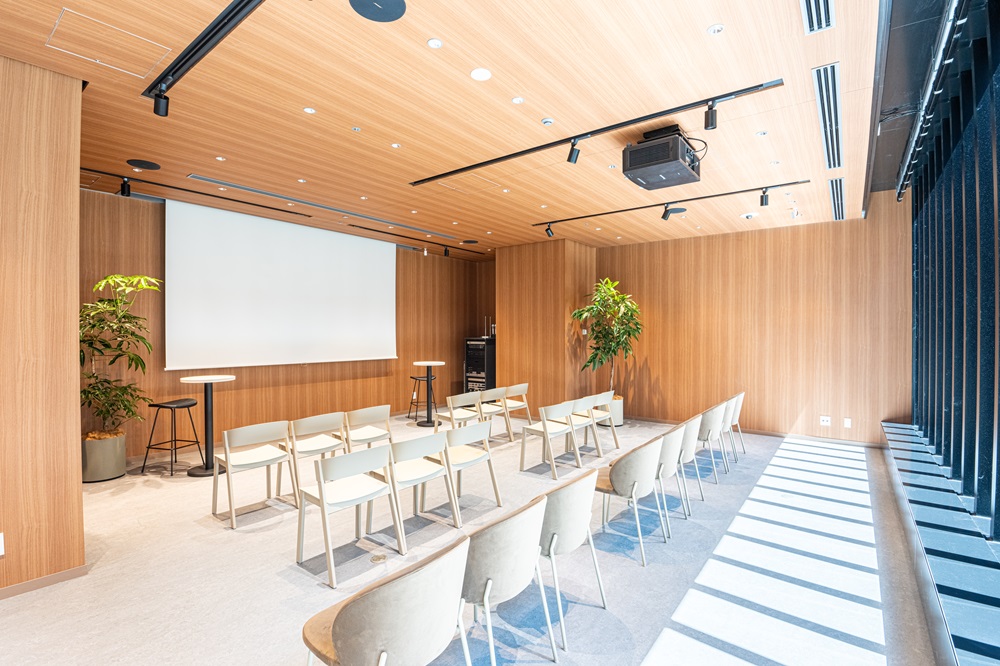 STUDIO&LOUNGE①