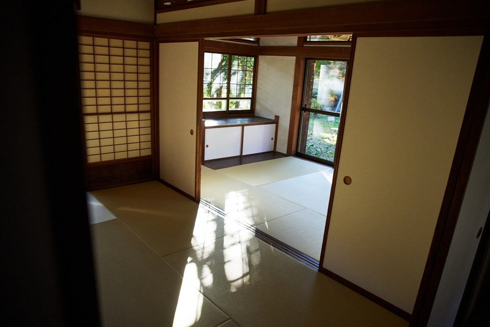 カフェ室内