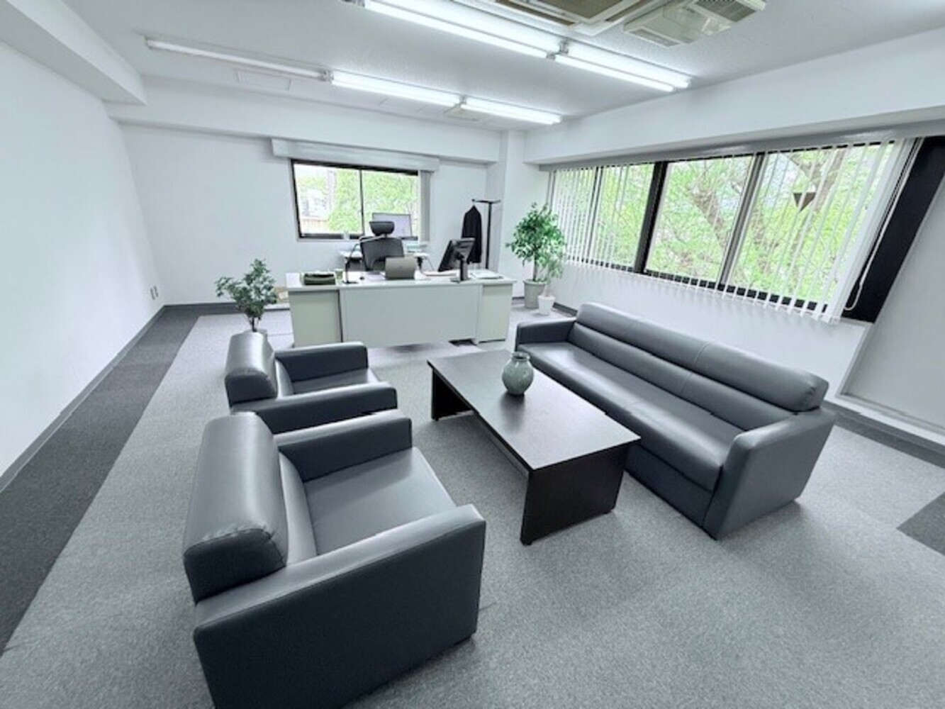 4階:社長室セット(2階6階10階に移動可能) 4階:社長室セット(2階6階10階に移動可能)