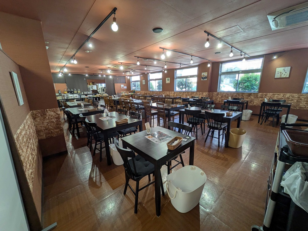 店内4