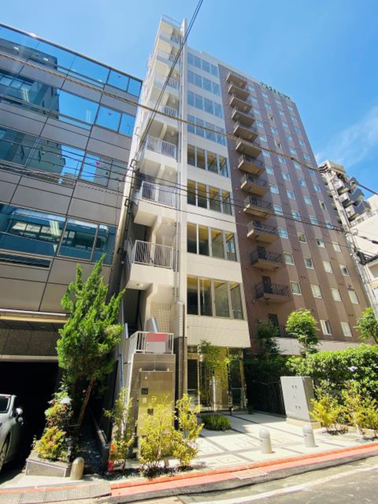 外観：築1年の綺麗なビルです。
