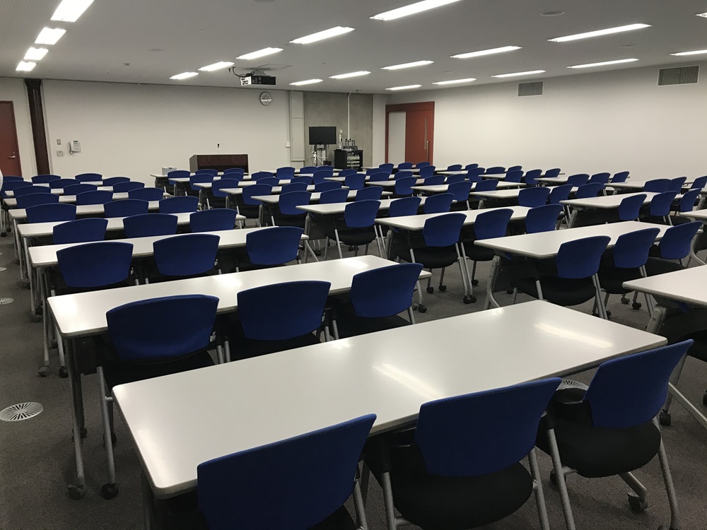 大きめ会議室(3階)
