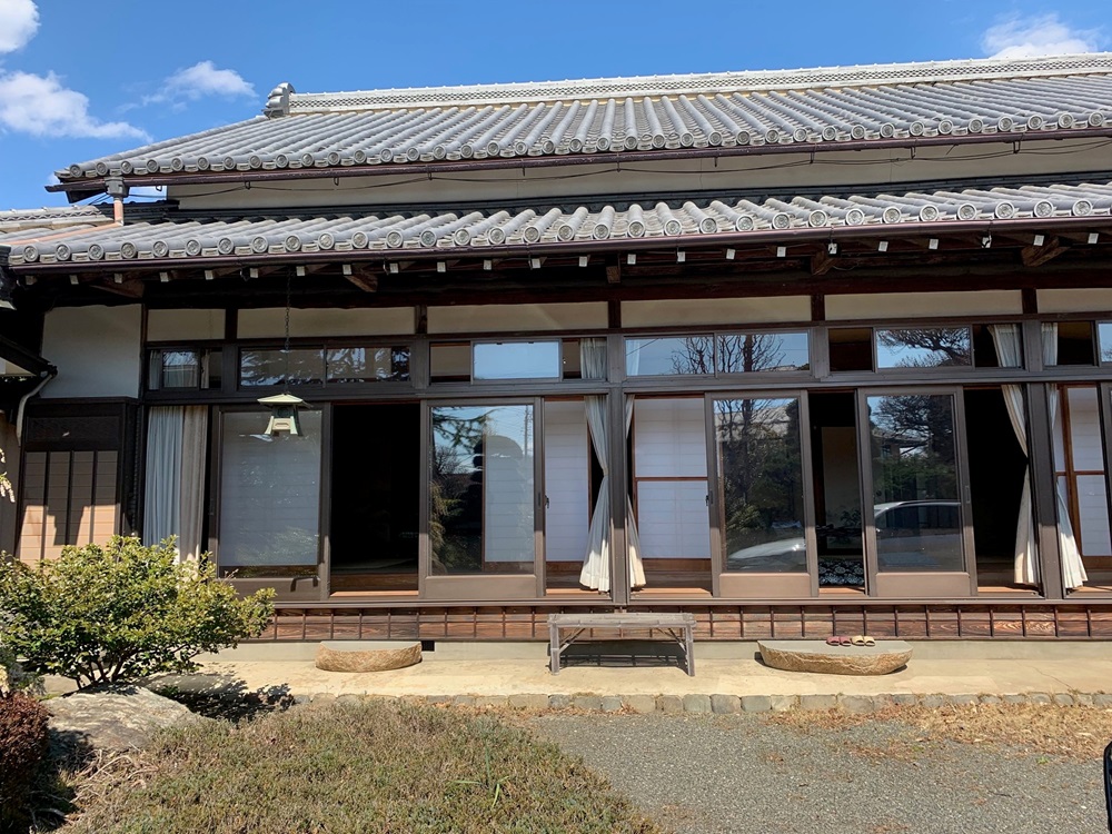 「林ノ下」の屋号でこの地に長く根差してきた旧家です。