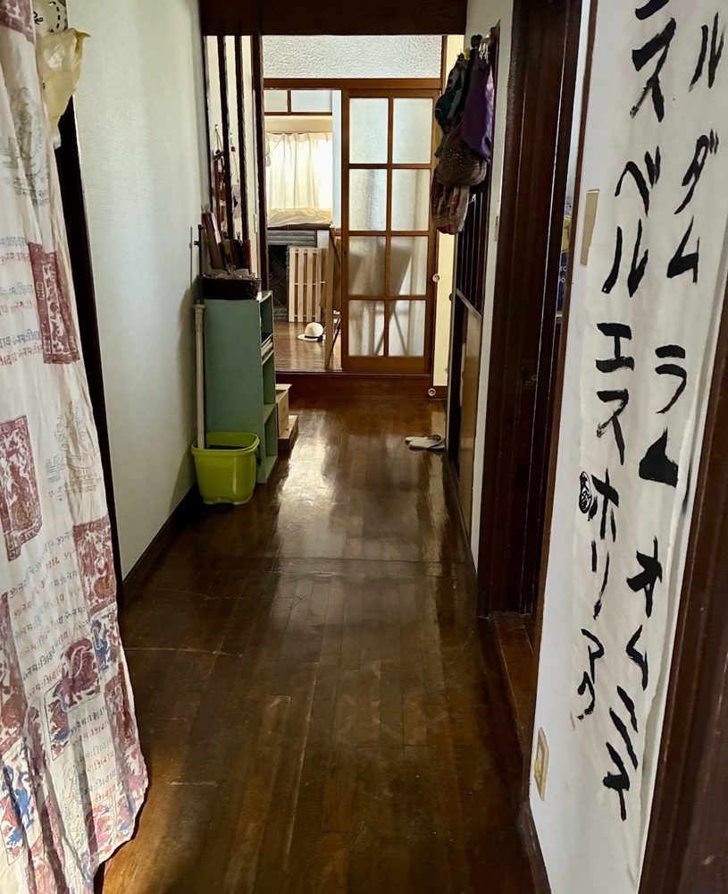 1階廊下