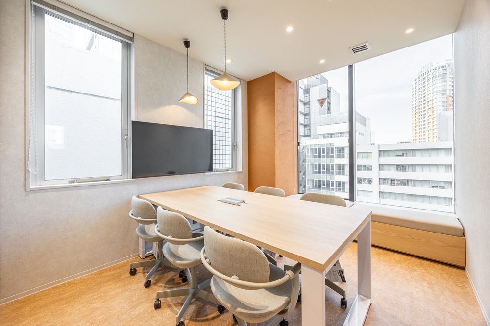 3階7階9階：会議室（6名用。モニター付き）