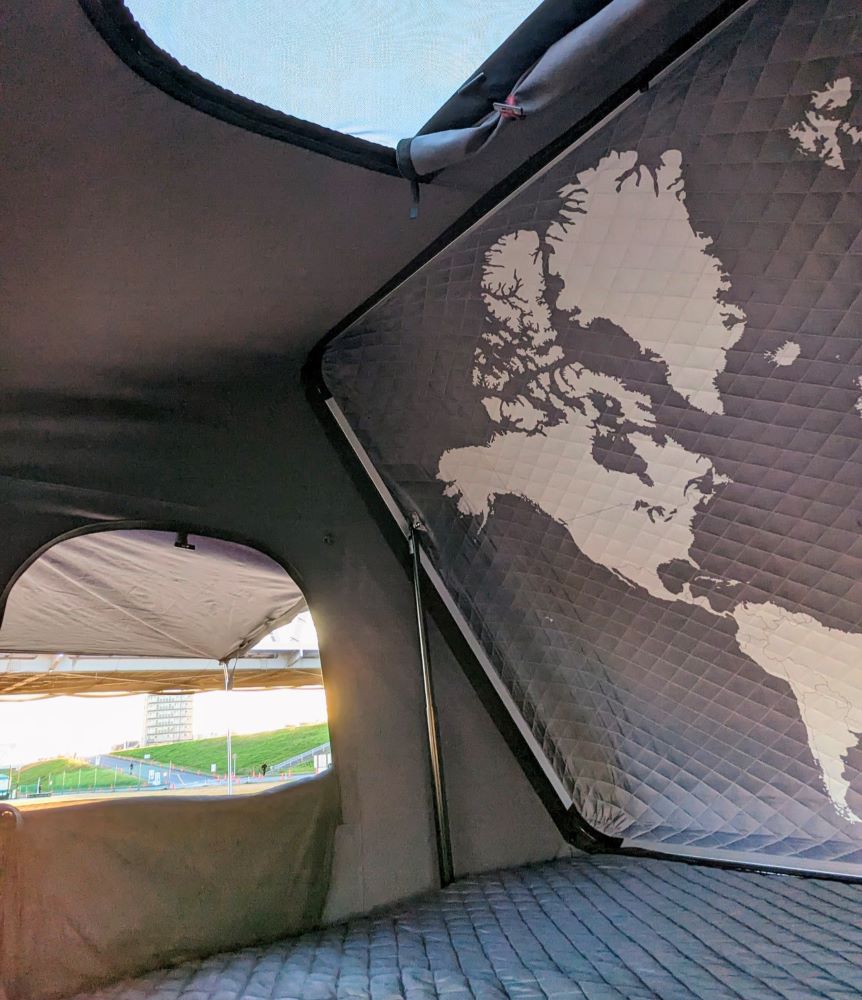 ハイラックス ルーフトップテント<br />ikamper SKYCAMP 3.0