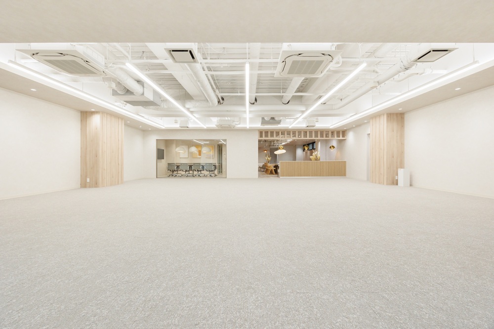 5階:執務室(会議室・ラウンジを見ることが出来る。執務室は長期建て込み可能) 5階:執務室(会議室・ラウンジを見ることが出来る。執務室は長期建て込み可能)