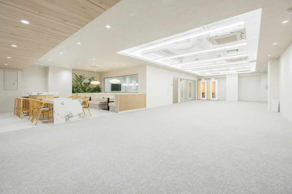 7階：執務室・ラウンジ