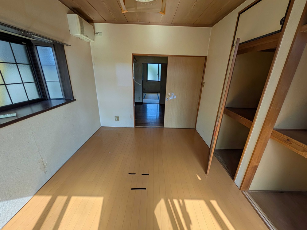 室内4