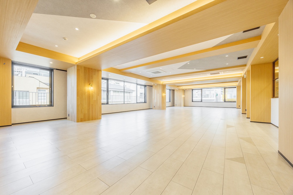 3階東：執務室（200平米以上の広いオフィス。建て込み可能・インタビュー撮影でもおすすめ）