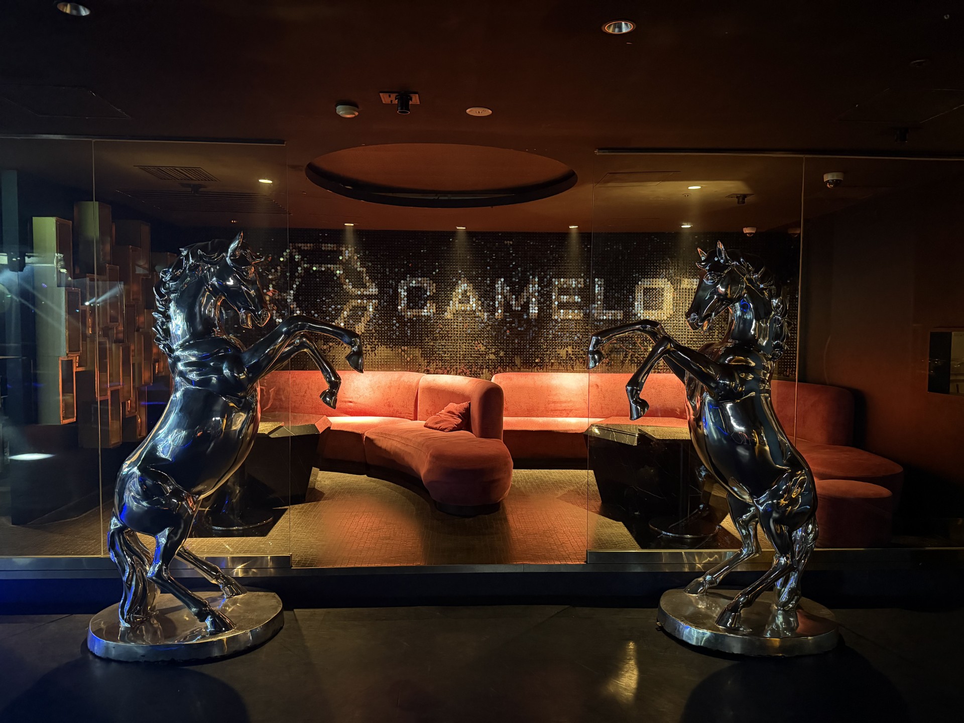 B3F ソファー席(1)