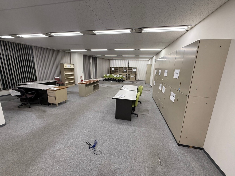 2階：元執務室（残置物の使用可能）