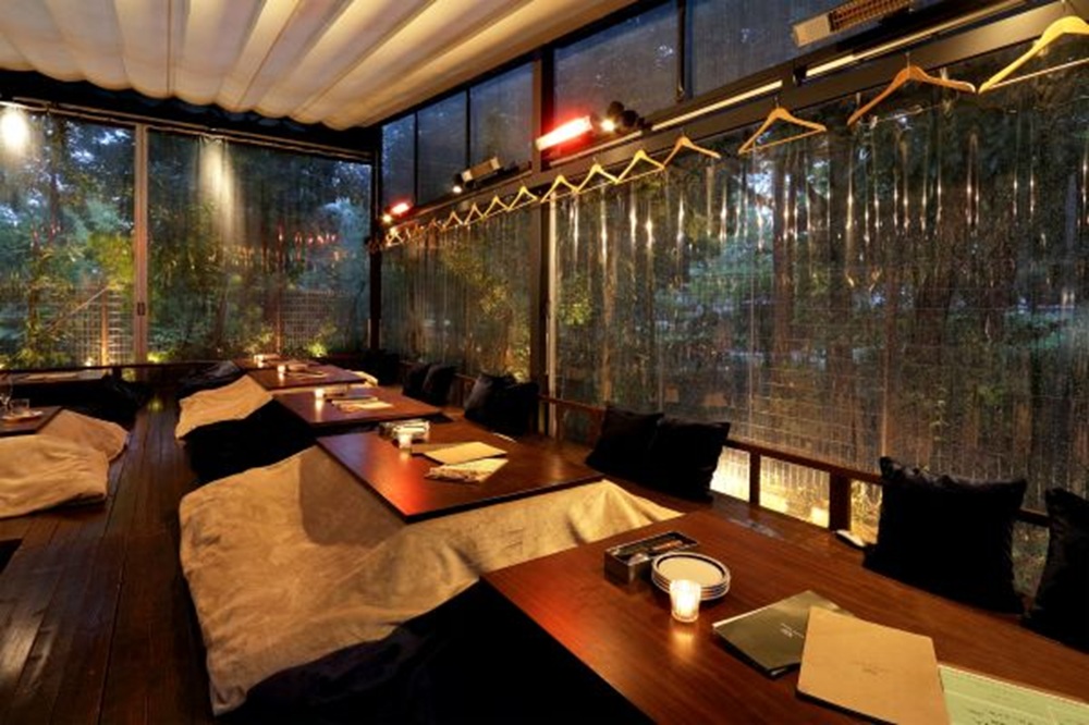 冬季限定こたつ席