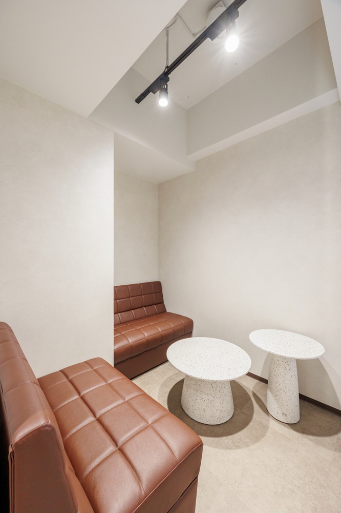 2階3階：ラウンジ