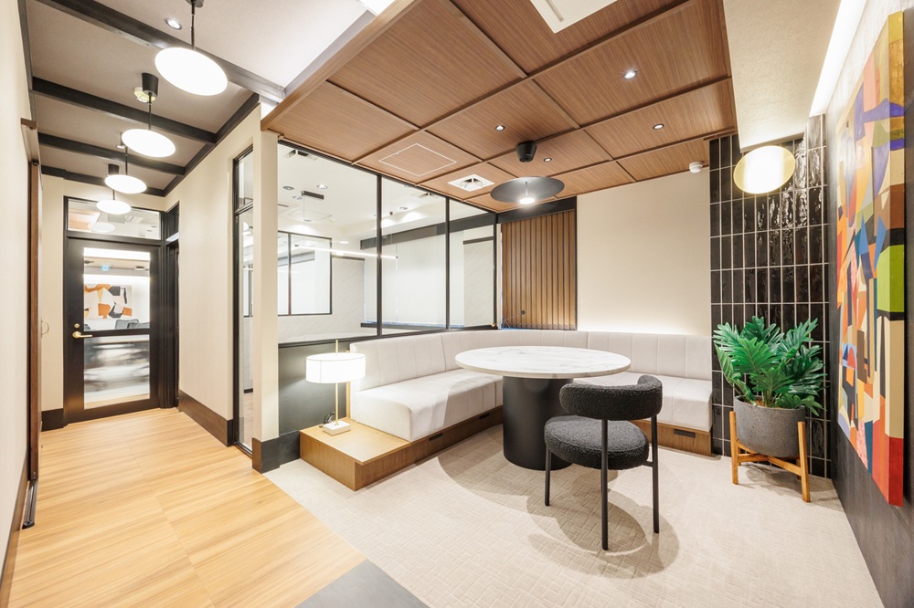 8階：ラウンジ・廊下（平日でも撮影可能）