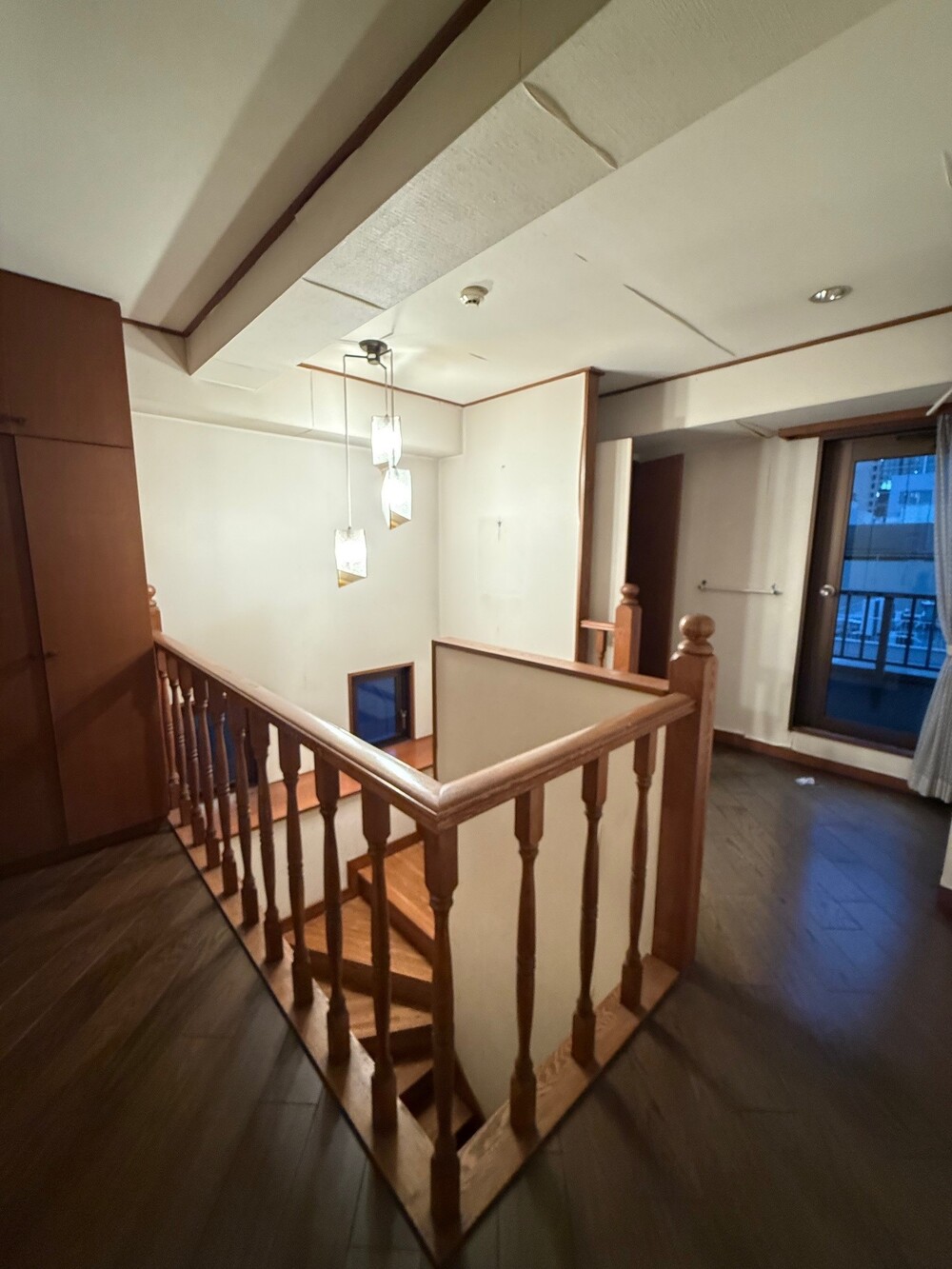 8階＋9階：キッチン（螺旋階段 9階平日でも撮影可能）