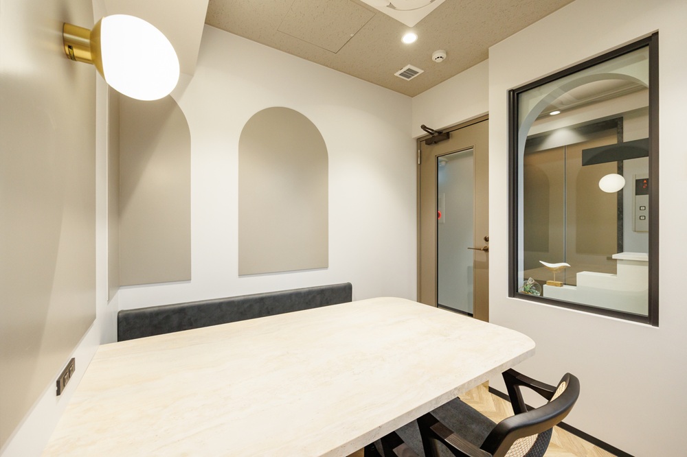 2階3階5階9階10階：会議室(4名用）