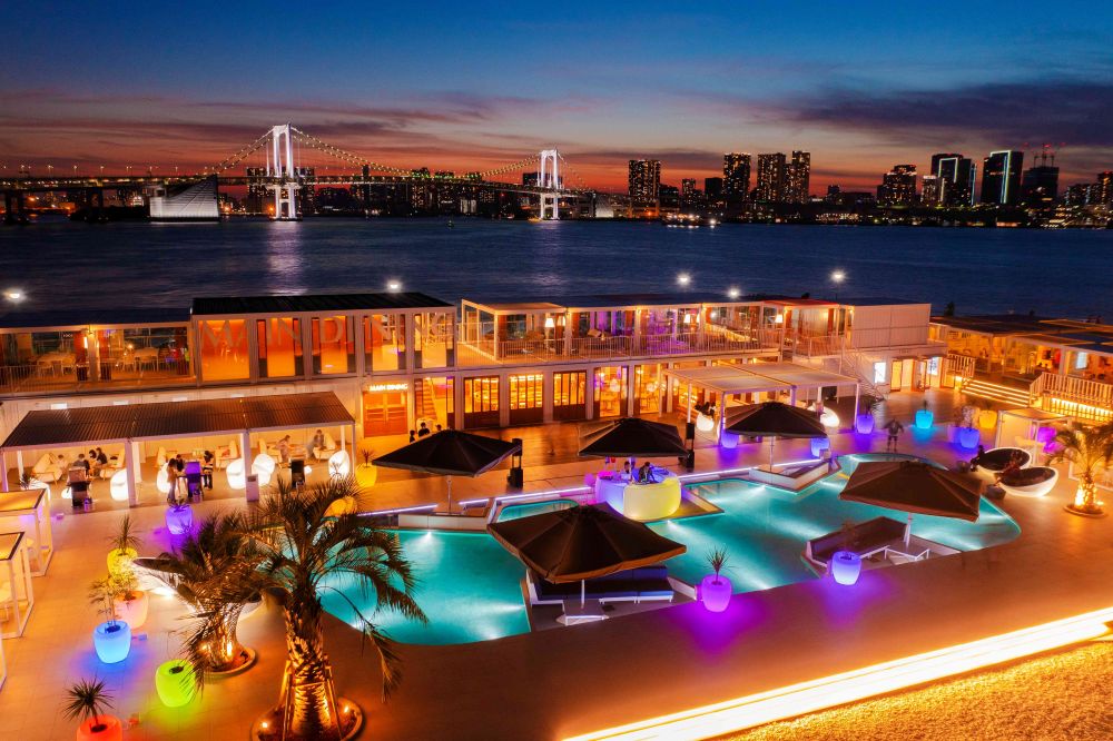 施設全体像（夜帯）