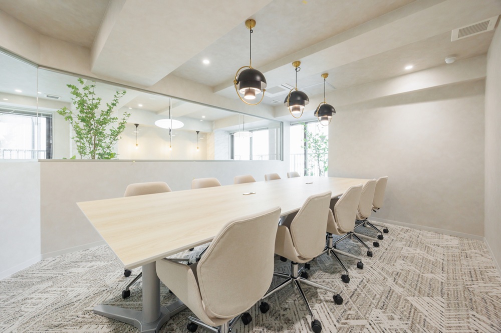 ６階：会議室（10名用会議室）