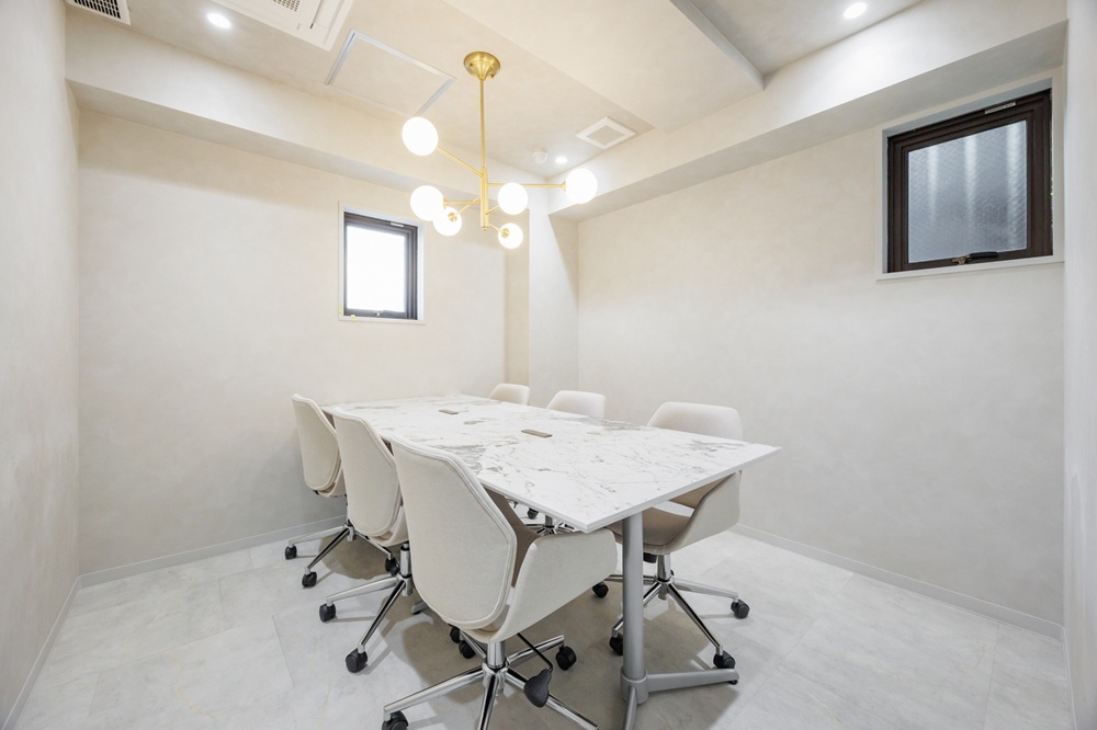 6階：会議室（6名用）