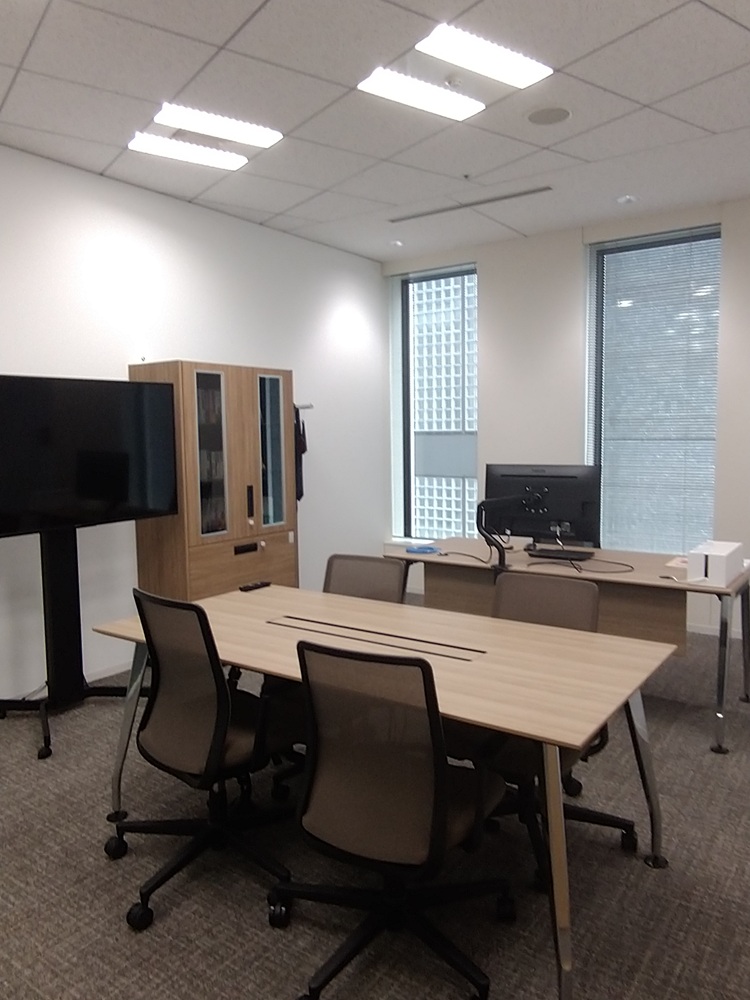 プラベートオフィスエリアもございます。