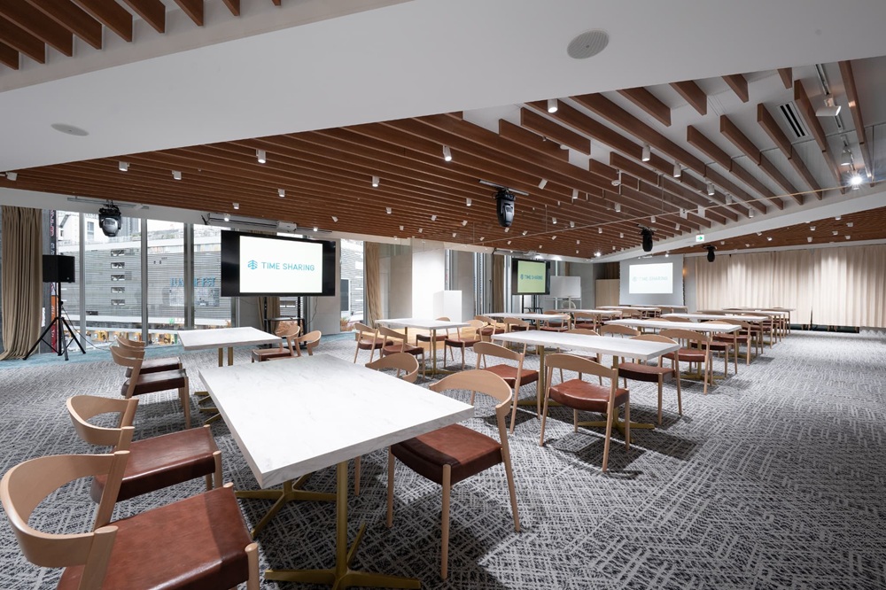 【メインフロア 島型形式】