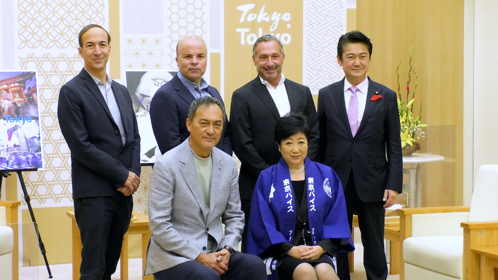 支援作品『TOKYO VICE Season2』制作開始に伴い、渡辺謙らが小池都知事へ表敬訪問